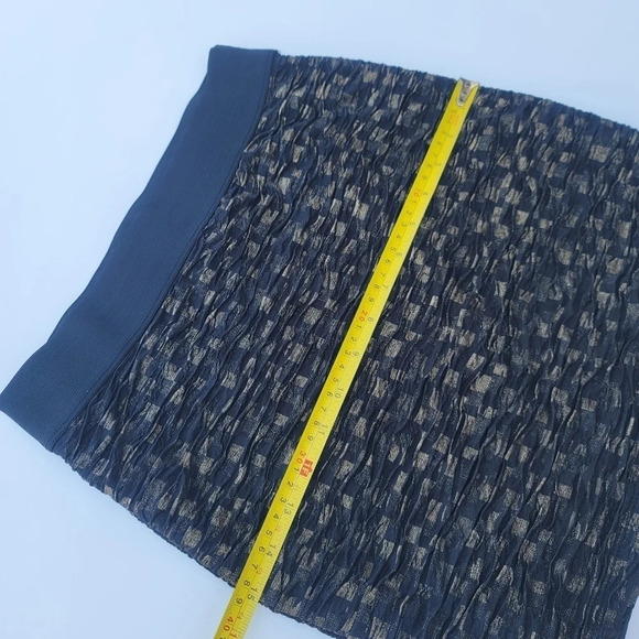Forever 21 Womens Gold Black Foiled Textured Waves Skirt Elastic Waist Lined S - Picture 7 of 9